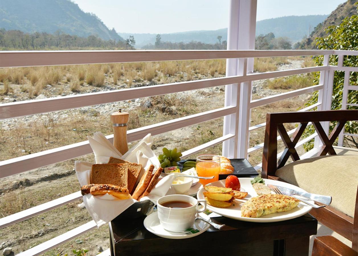 Four Banyans Spirit & Nature Resort Raipur  Ngoại thất bức ảnh