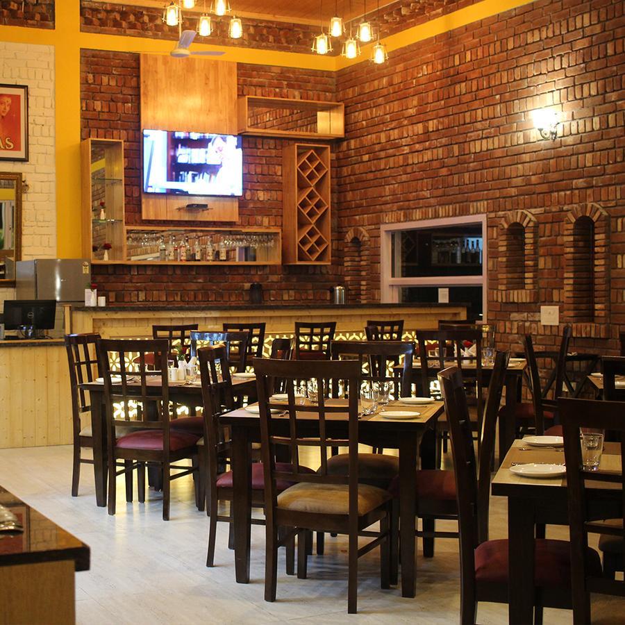 Four Banyans Spirit & Nature Resort Raipur  Ngoại thất bức ảnh